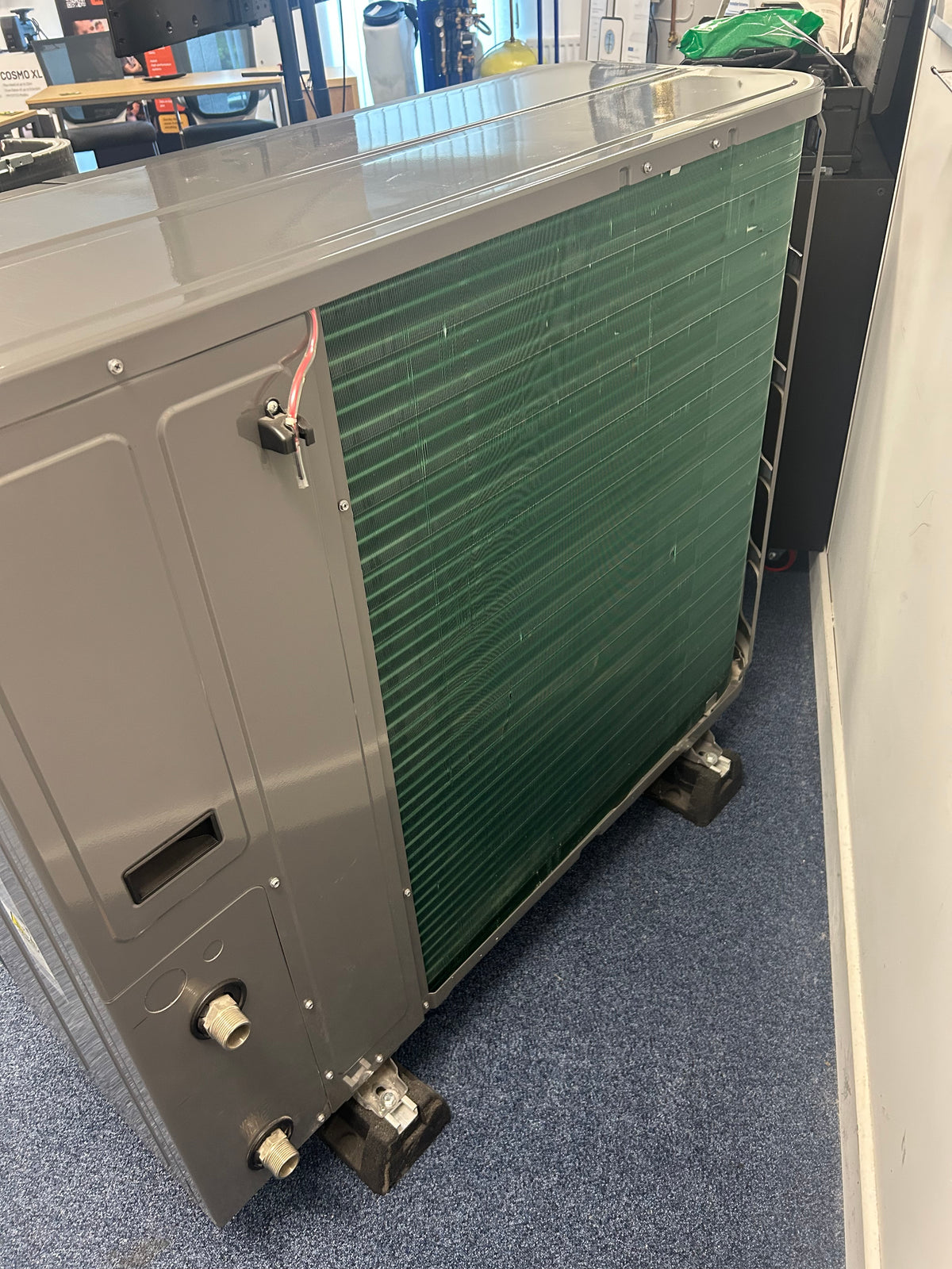 Samsung HTQ High Temp Mono 8kW R32 - CLEARANCE